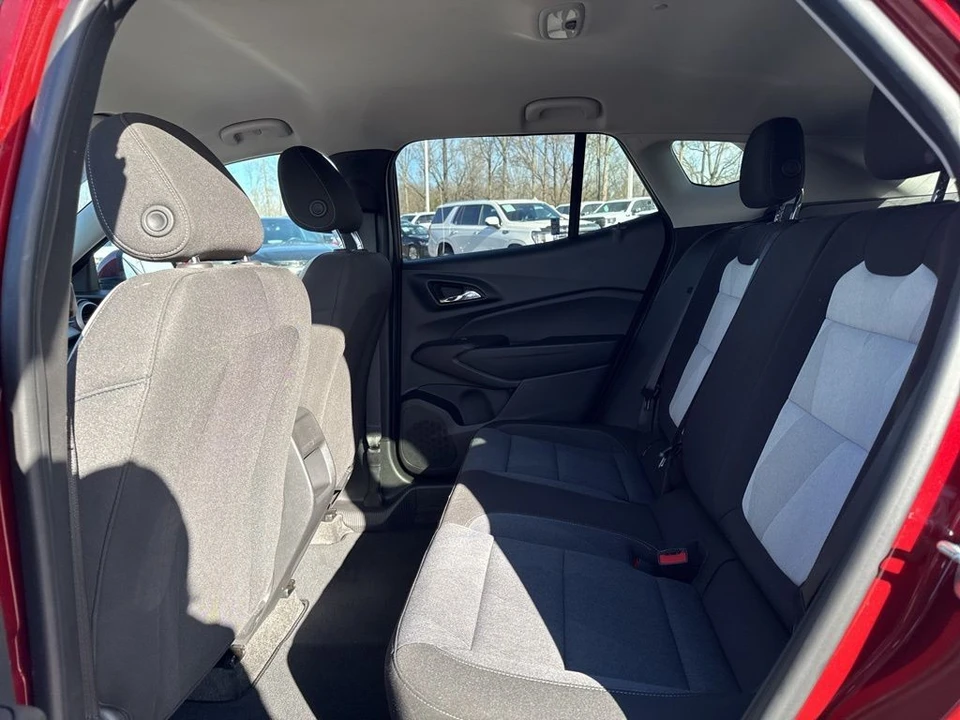 2025 Chevrolet Trax - Image 11 of 12