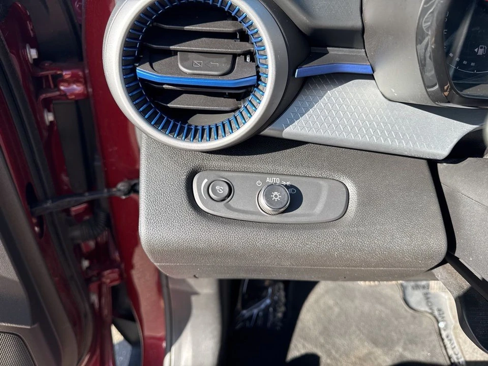 2025 Chevrolet Trax - Image 21 of 21