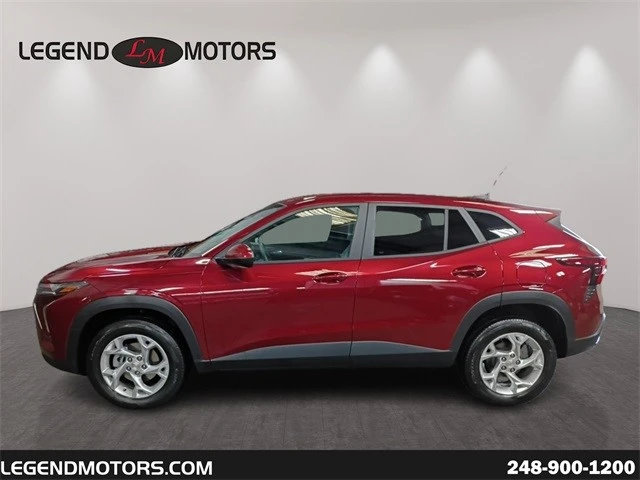 2025 Chevrolet Trax - Image 5 of 12