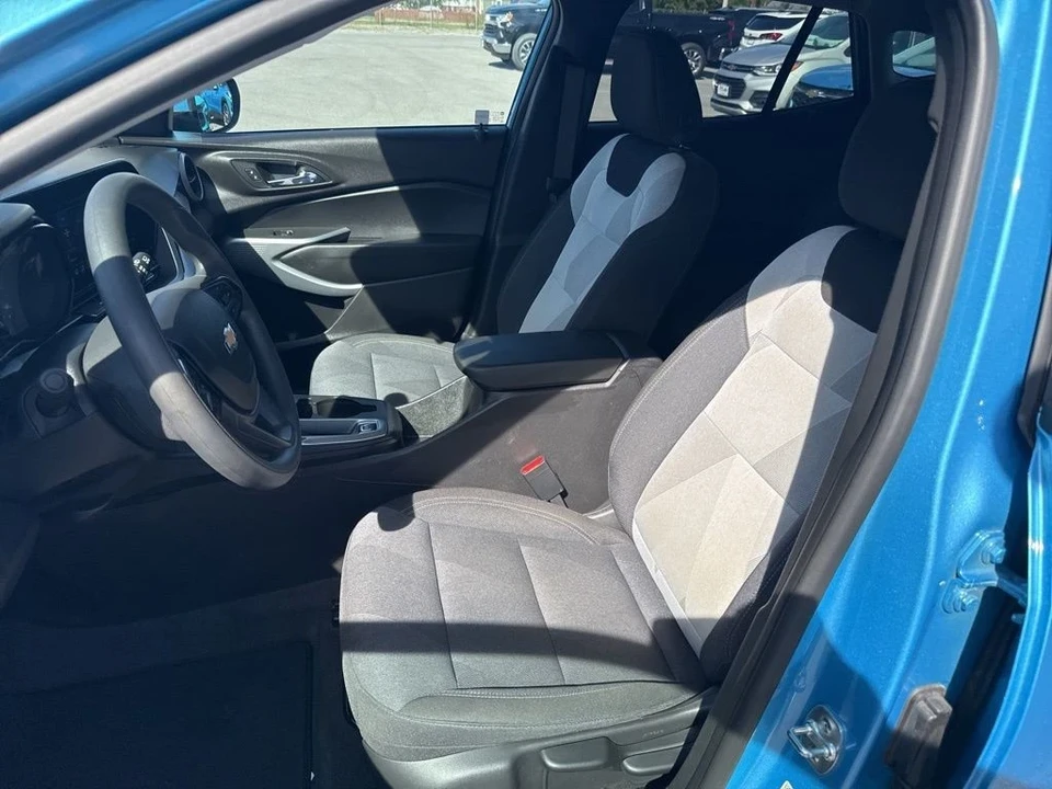 2025 Chevrolet Trax - Image 12 of 12