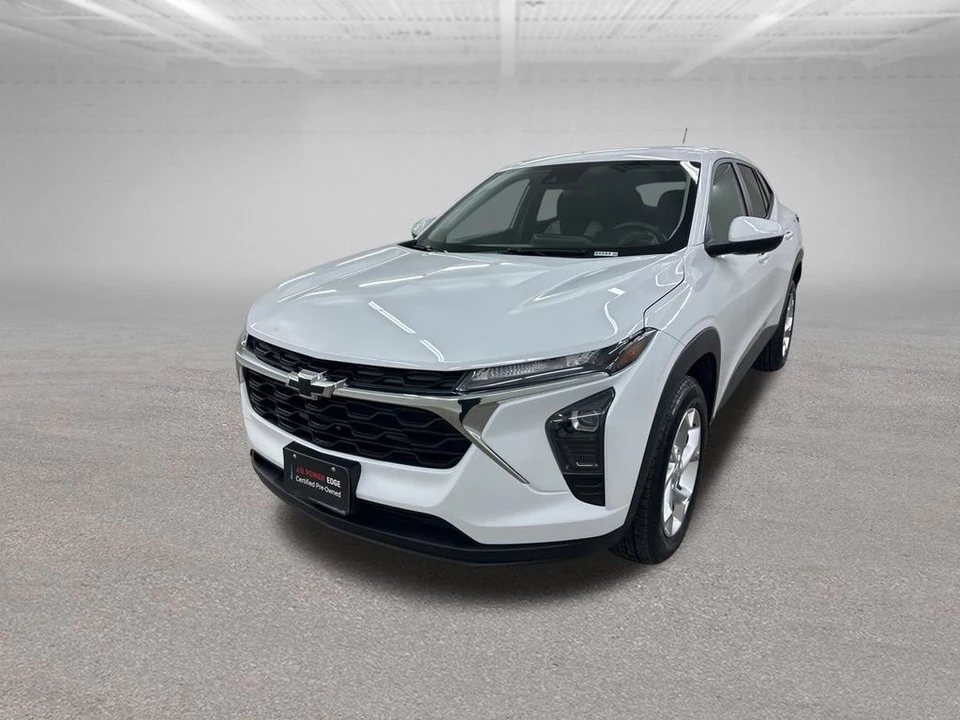 2025 Chevrolet Trax - Image 6 of 12