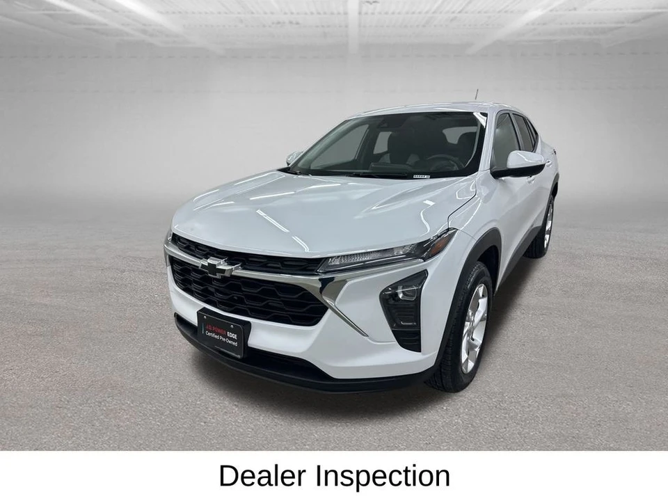 2025 Chevrolet Trax - Image 6 of 12