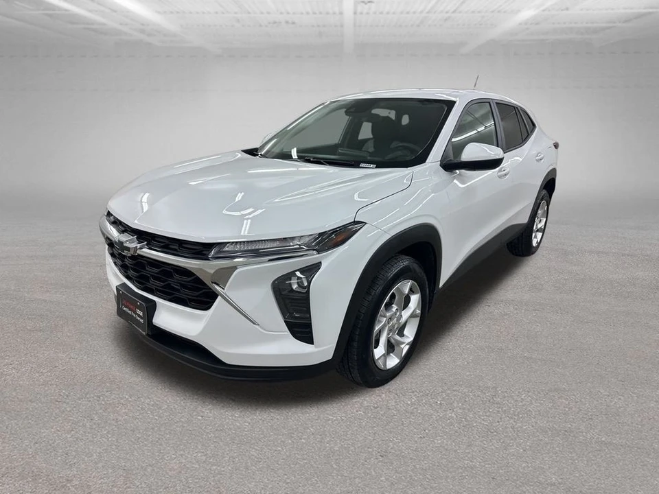 2025 Chevrolet Trax - Image 7 of 12