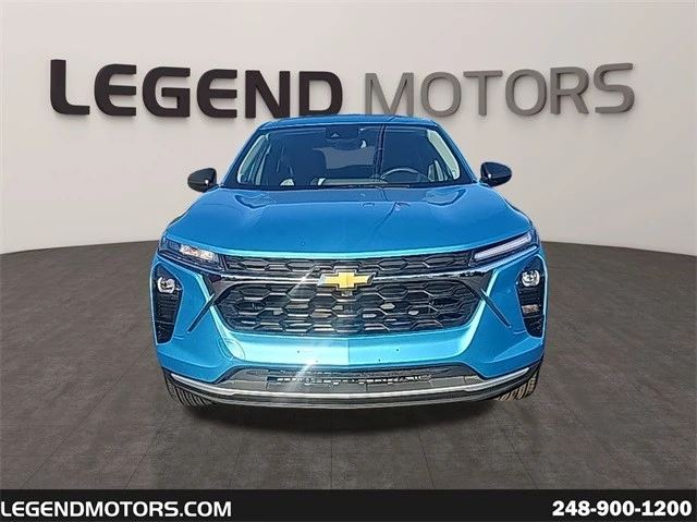 2025 Chevrolet Trax - Image 3 of 21