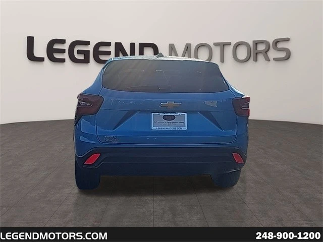 2025 Chevrolet Trax - Image 7 of 21