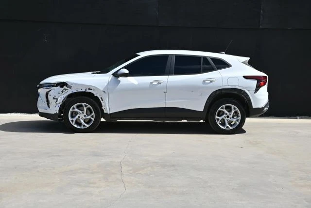 2025 Chevrolet Trax - Image 7 of 21