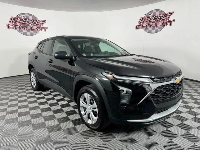 2025 Chevrolet Trax - Image 9 of 12