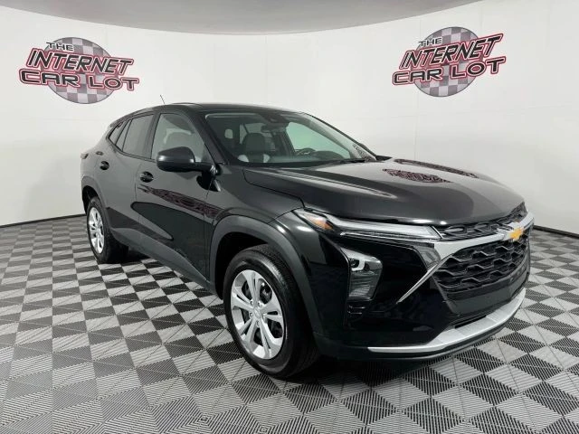 2025 Chevrolet Trax - Image 9 of 12