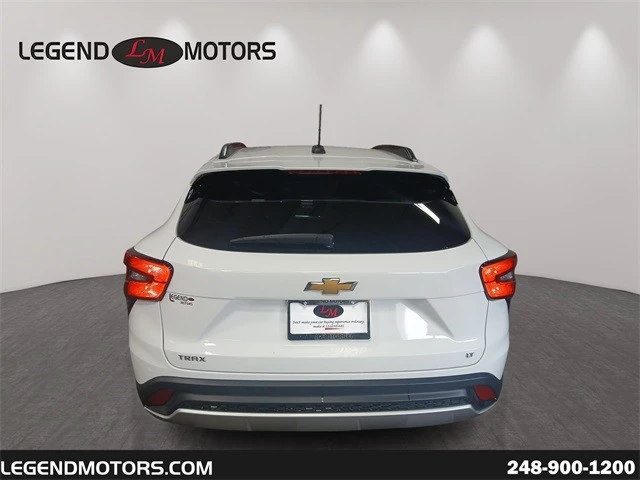 2025 Chevrolet Trax - Image 7 of 12