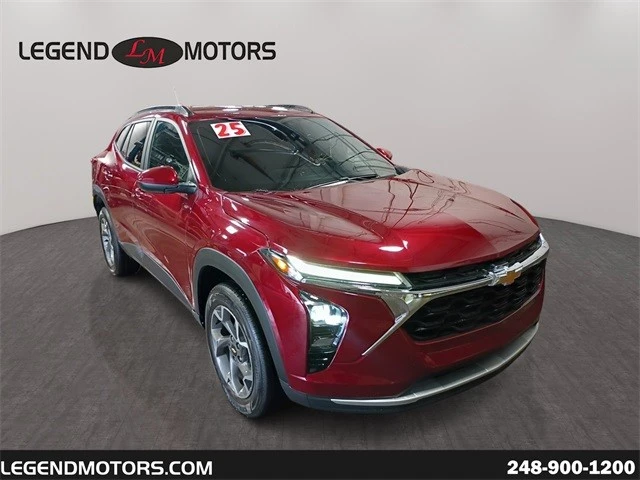 2025 Chevrolet Trax - Image 2 of 12