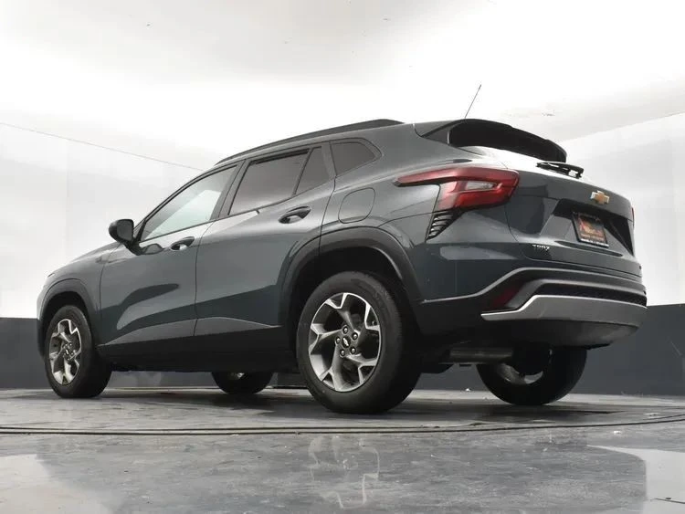 2025 Chevrolet Trax - Image 12 of 12