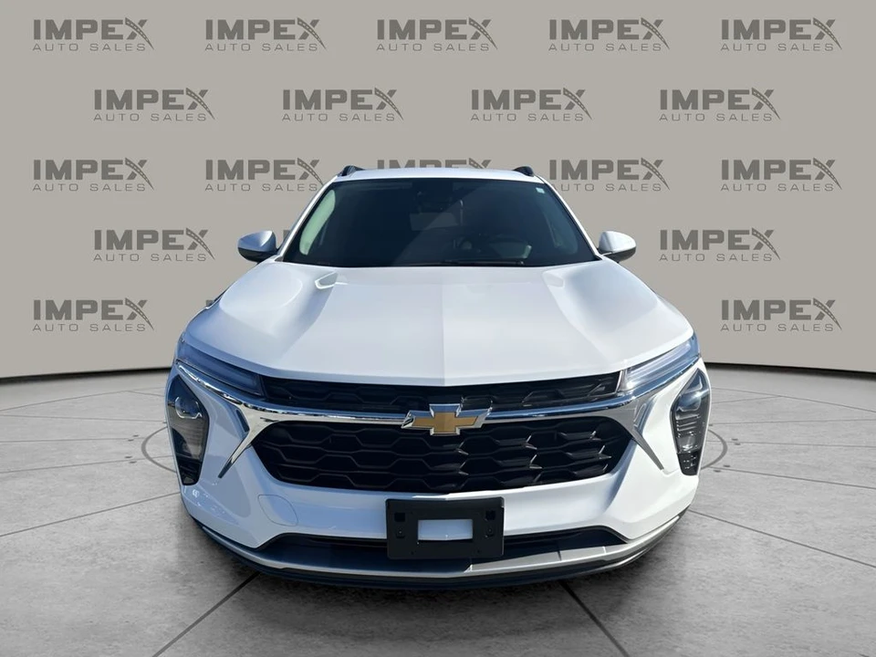 2025 Chevrolet Trax - Image 8 of 12