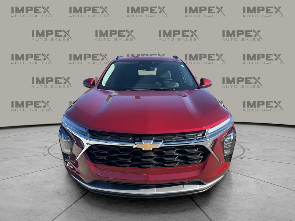2025 Chevrolet Trax - Image 8 of 12