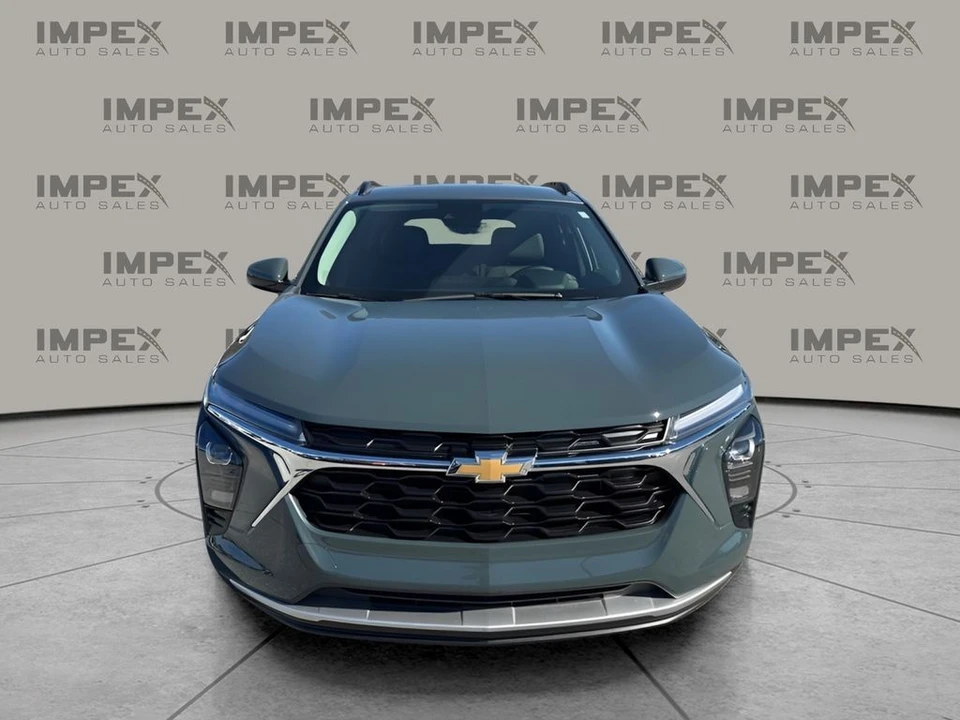 2025 Chevrolet Trax - Image 8 of 12