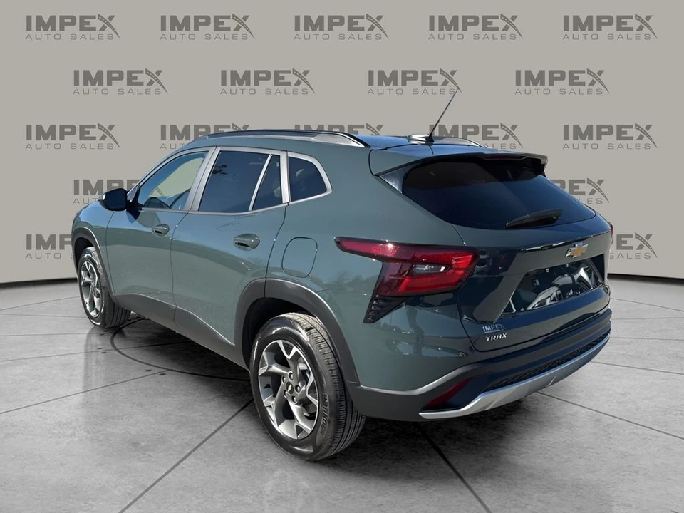 2025 Chevrolet Trax - Image 3 of 12