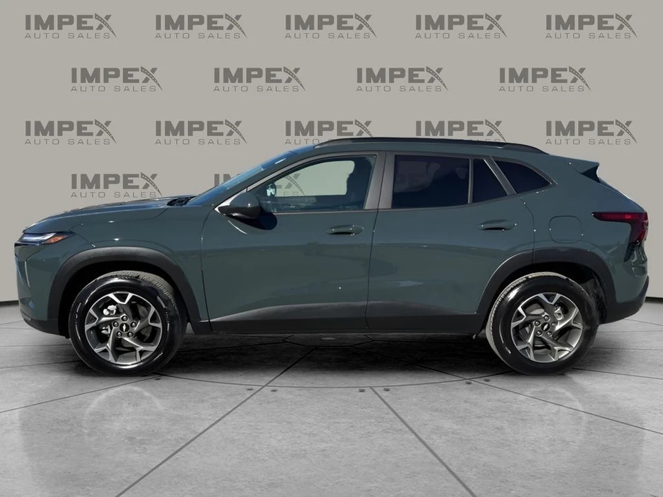 2025 Chevrolet Trax - Image 2 of 12