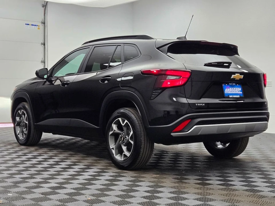2025 Chevrolet Trax - Image 12 of 12