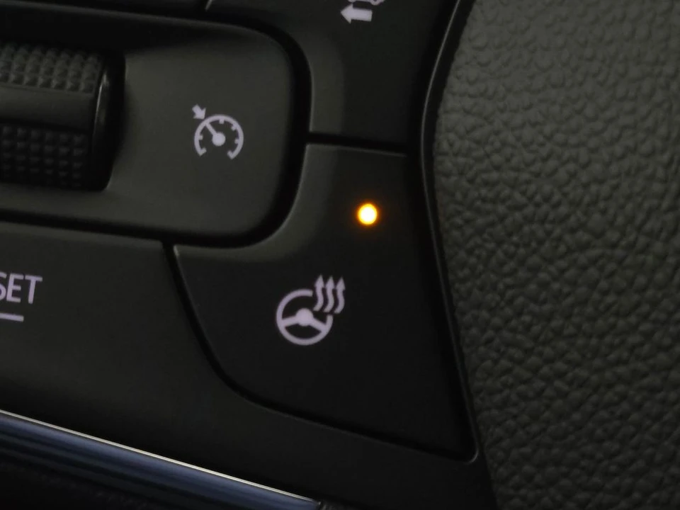 2025 Chevrolet Trax - Image 7 of 12