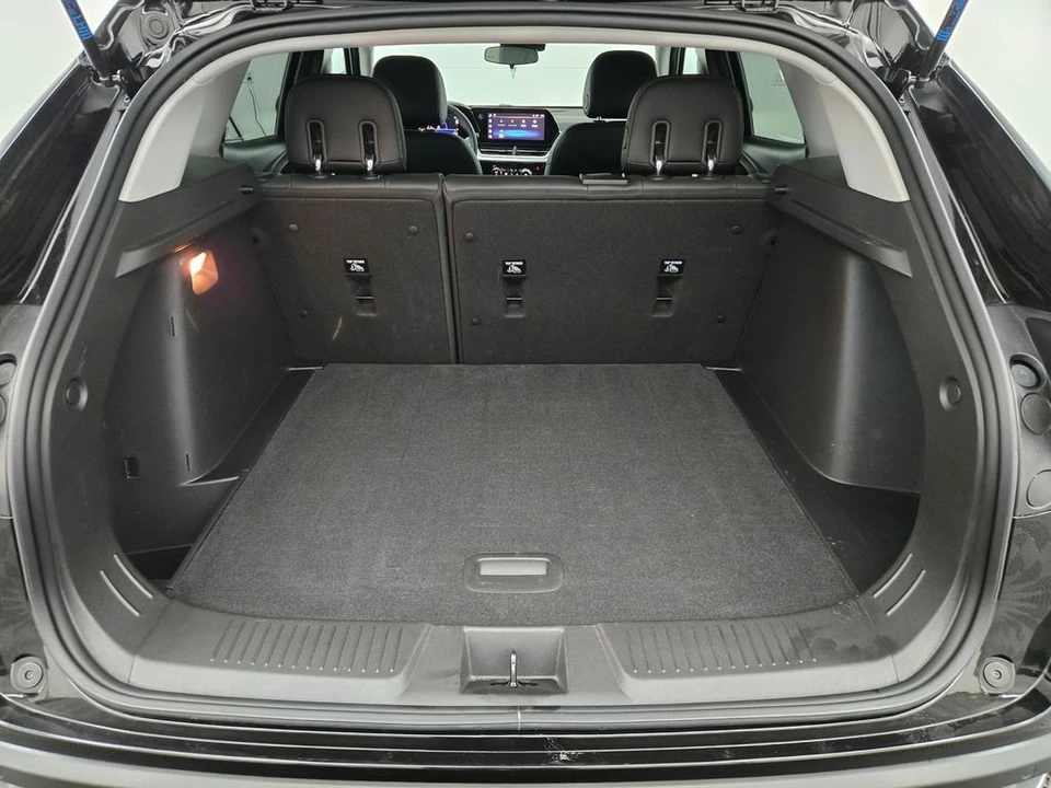 2025 Chevrolet Trax - Image 11 of 12