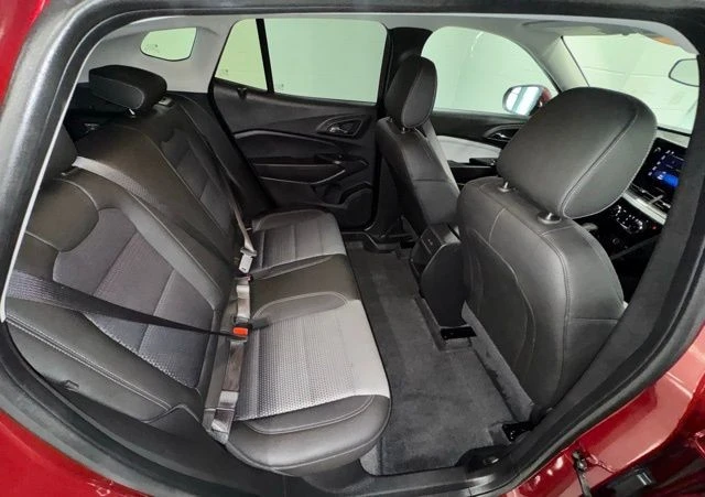 2025 Chevrolet Trax - Image 13 of 21