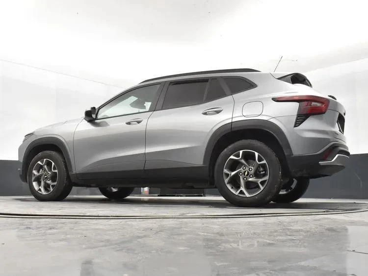 2025 Chevrolet Trax - Image 12 of 12
