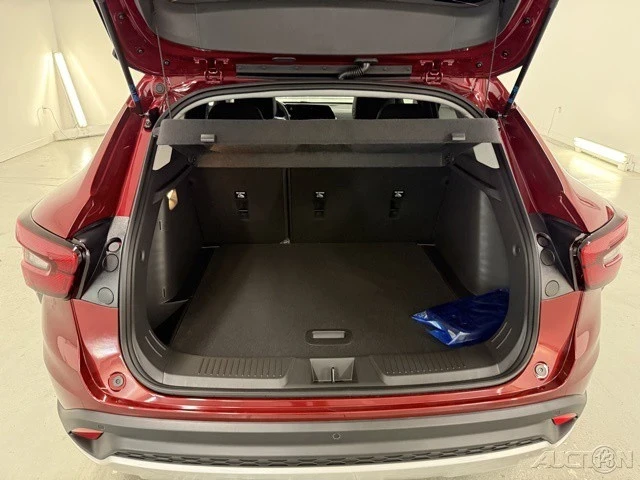 2025 Chevrolet Trax - Image 7 of 12
