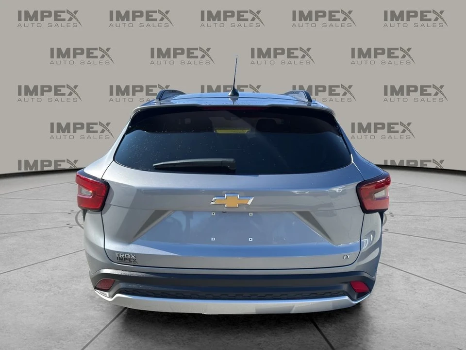 2025 Chevrolet Trax - Image 4 of 12