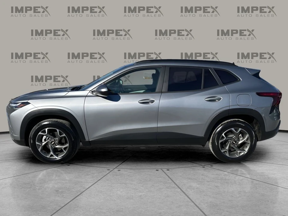 2025 Chevrolet Trax - Image 2 of 12