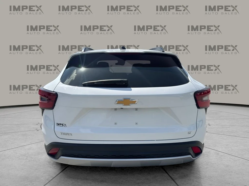 2025 Chevrolet Trax - Image 4 of 21