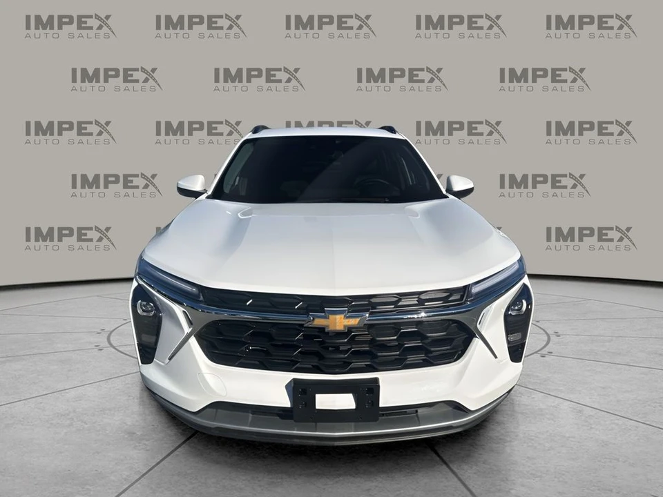 2025 Chevrolet Trax - Image 8 of 21