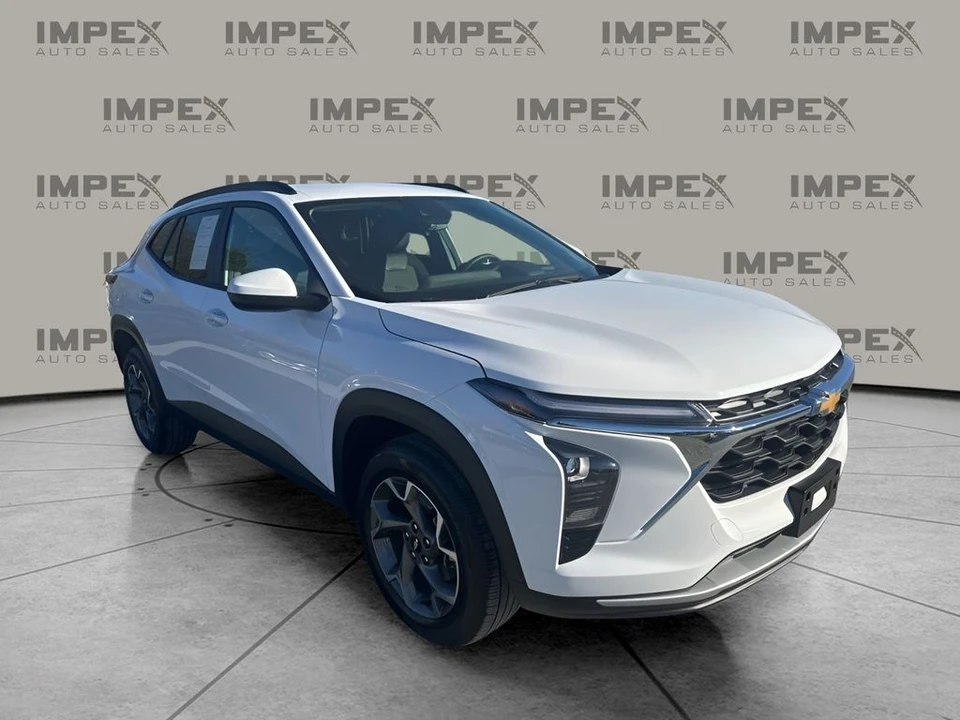 2025 Chevrolet Trax - Image 7 of 12