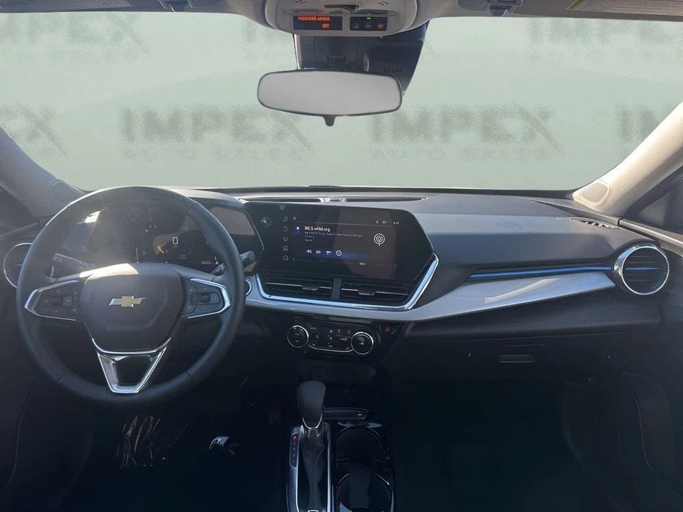 2025 Chevrolet Trax - Image 11 of 21
