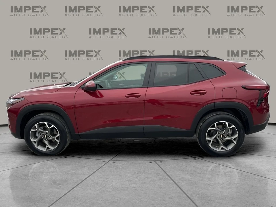 2025 Chevrolet Trax - Image 2 of 12