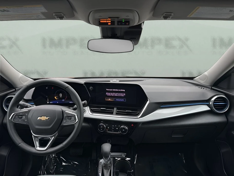 2025 Chevrolet Trax - Image 11 of 12