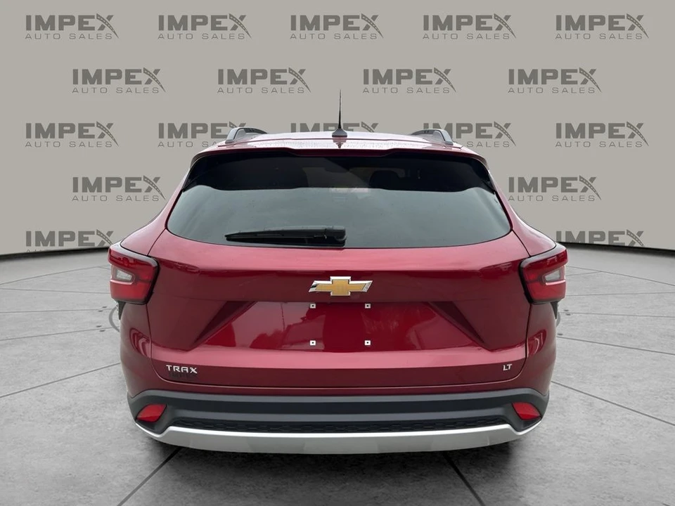 2025 Chevrolet Trax - Image 4 of 12