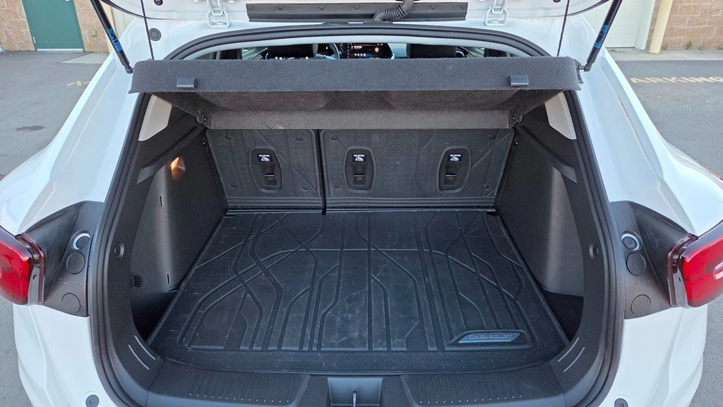 2025 Chevrolet Trax - Image 16 of 21