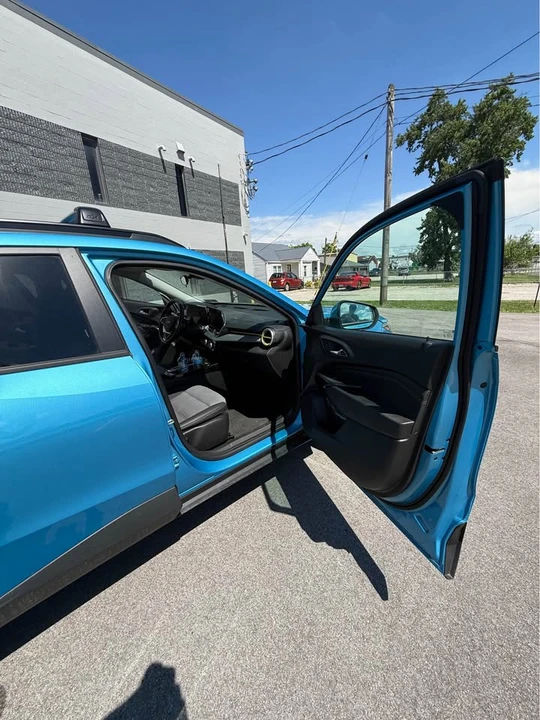 2025 Chevrolet Trax - Image 12 of 18