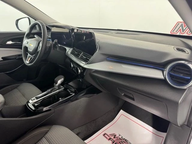 2025 Chevrolet Trax - Image 12 of 12