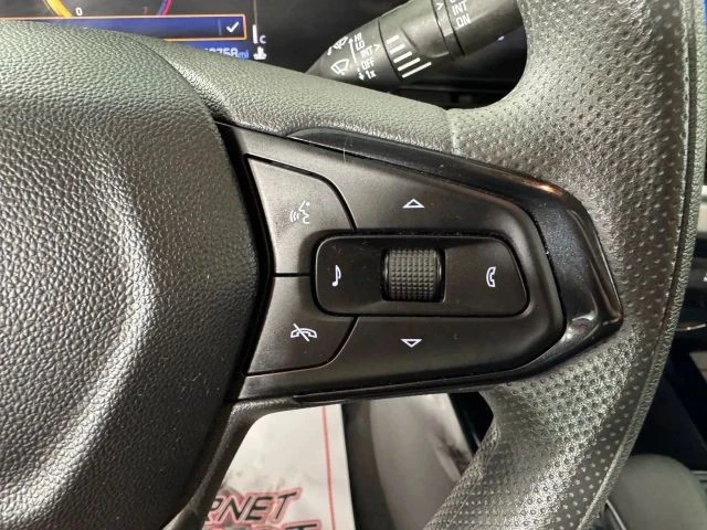 2025 Chevrolet Trax - Image 16 of 21