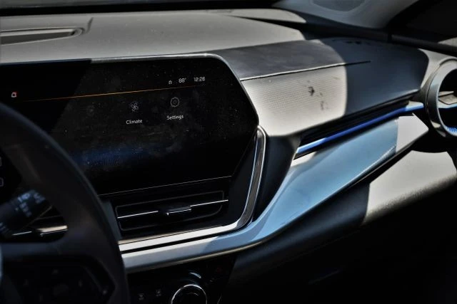 2025 Chevrolet Trax - Image 9 of 18