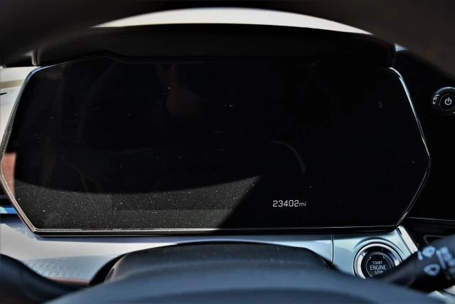 2025 Chevrolet Trax - Image 8 of 18