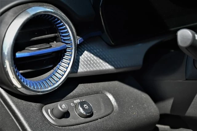 2025 Chevrolet Trax - Image 11 of 18