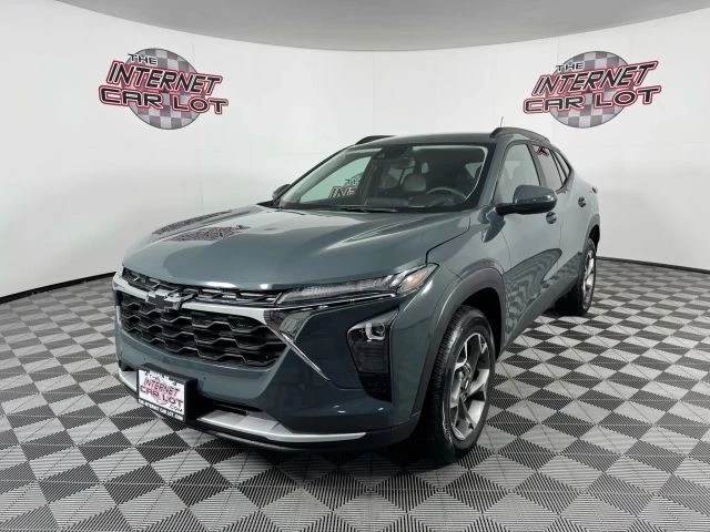 2025 Chevrolet Trax - Image 3 of 21