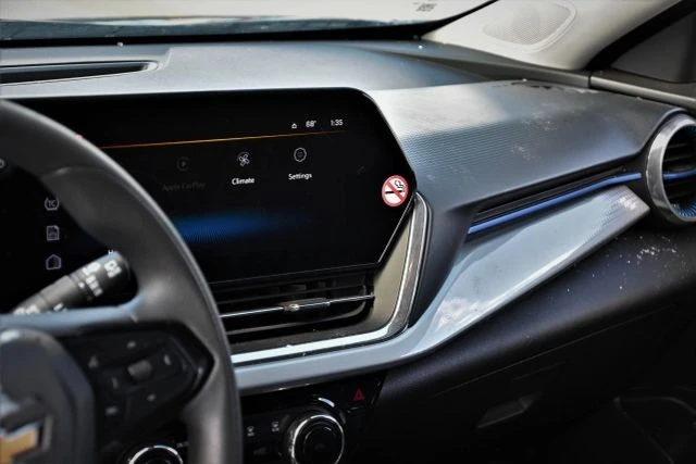 2025 Chevrolet Trax - Image 10 of 18