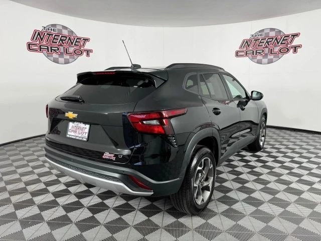 2025 Chevrolet Trax - Image 7 of 12