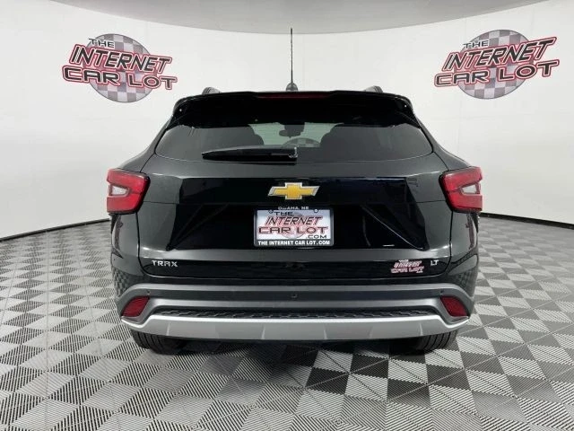 2025 Chevrolet Trax - Image 6 of 12