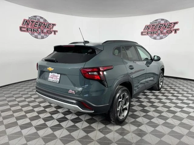 2025 Chevrolet Trax - Image 7 of 12
