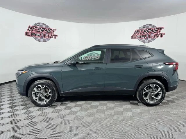 2025 Chevrolet Trax - Image 4 of 12