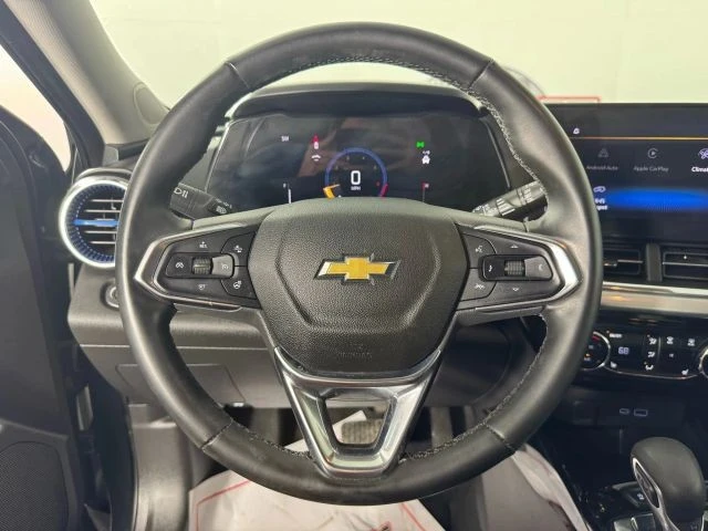 2025 Chevrolet Trax - Image 13 of 21