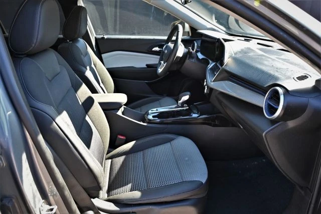 2025 Chevrolet Trax - Image 12 of 18